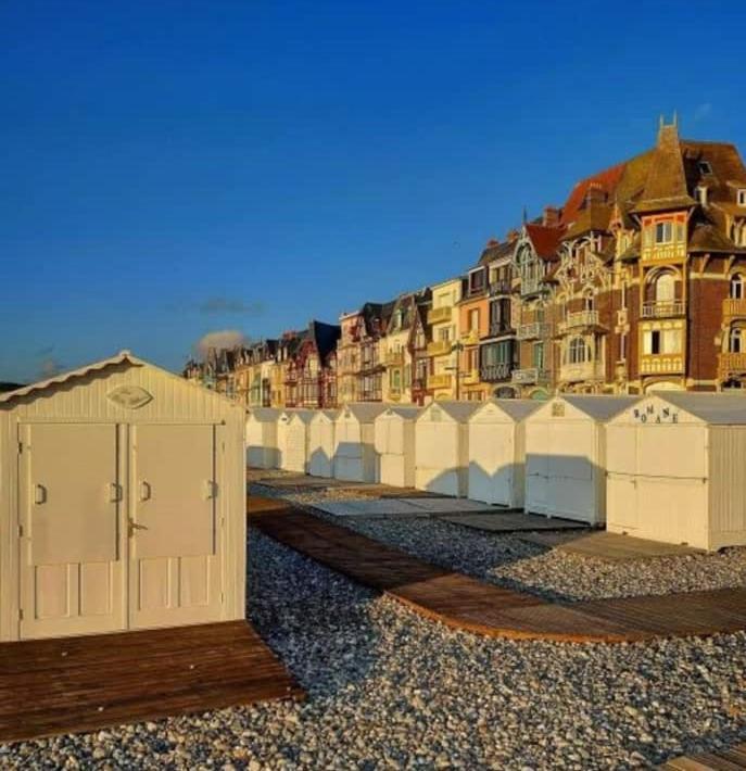 Le 8 ∙ Appartement Cosy Avec Balcon Vue Sur Mer Мер-ле-Бен Екстер'єр фото